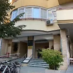Urban Charm Studio With Balcony